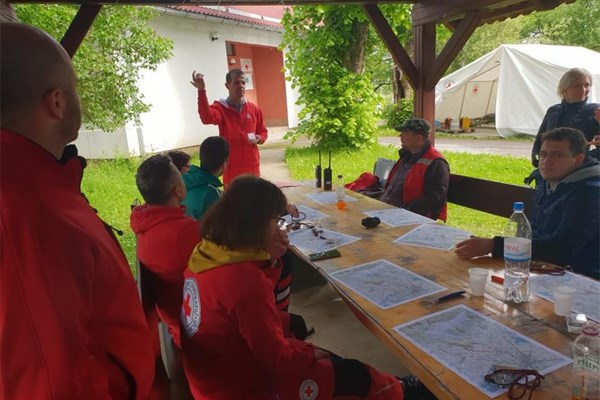 Vježba osnovne jedinice Interventnog tima Hrvatskog Crvenog križa